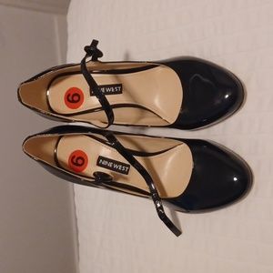 Nine West Mary Jane Patent Black Heels, Women's size 6